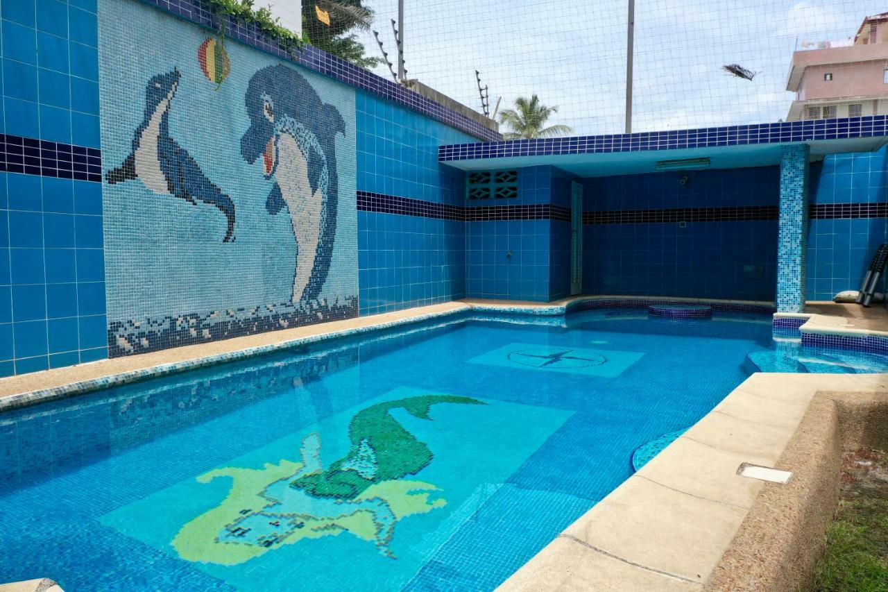 Petit Motel Beijing Абиджан Екстериор снимка